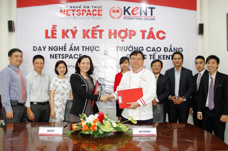 Lễ ký kết hợp tác chương trình đào tạo Nghề Kinh doanh và Quản lý Nhà hàng