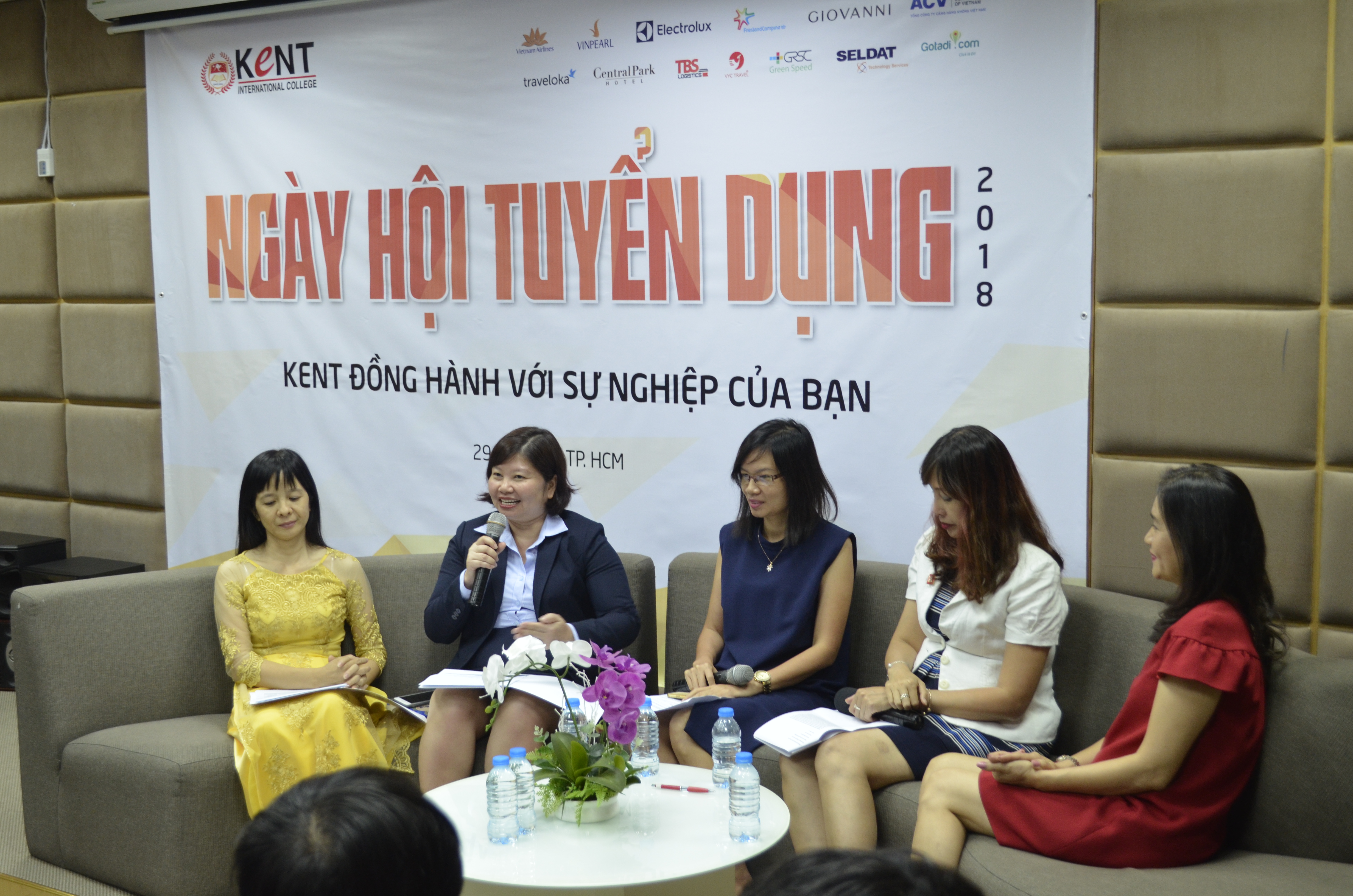Ngày Hội Tuyển Dụng tại Kent, bạn nhận được gì?
