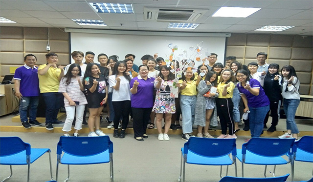 Buổi sinh hoạt “English Through Songs”  của KENT ENGLISH CLUB