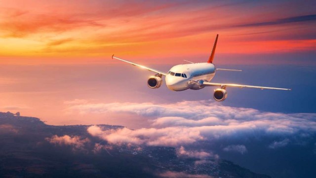 Công Ty TNHH Vận Tải Du Lịch Dịch Vụ Thương Mại Phú Thịnh Tuyển dụng và Đào tạo nhân viên Booker